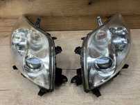 Lampa/reflektor przedni lewy prawy Toyota Auris
