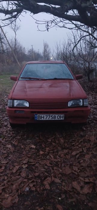 Продам мазду 323