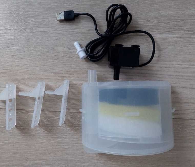 Акваріумний напівкруглий фільтр UPETTOOLS з водяним насосом.