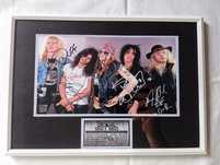 Moldura Guns N Roses Band com Autógrafos (A4)