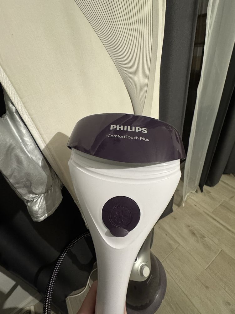 Parownica do ubrań PHILIPS GC557/30