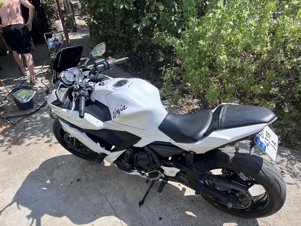kawasaki ninja 650