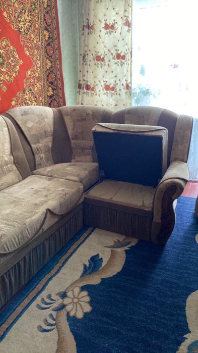 Мʼякий куток диван