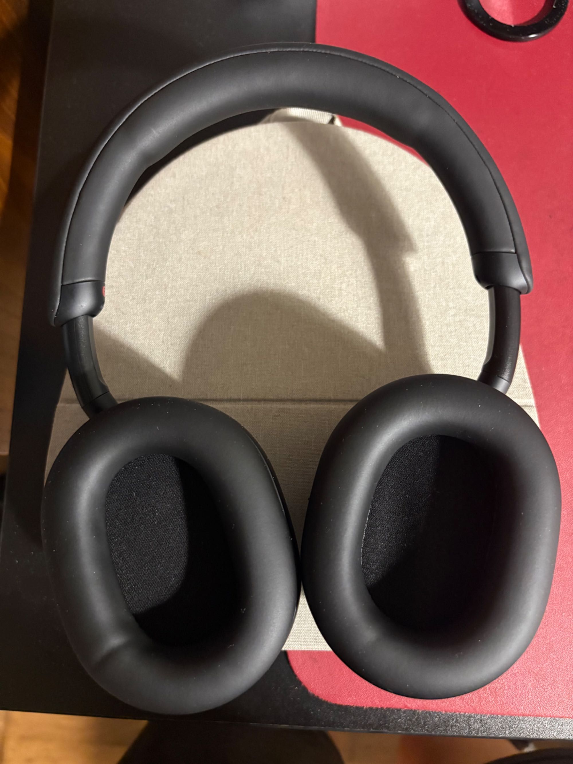 Sony WH-1000XM5 -