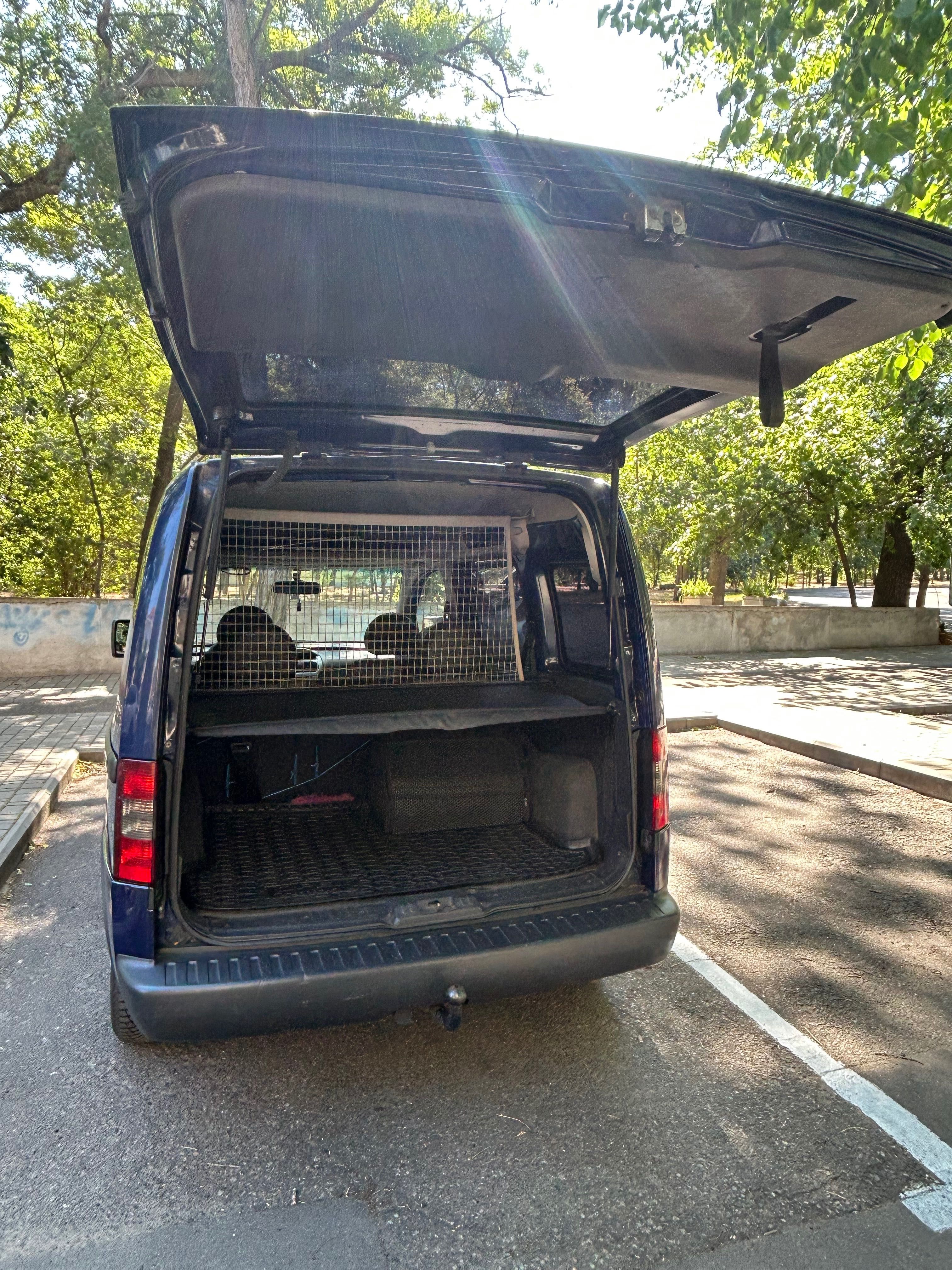 Авто «Opel Combo»