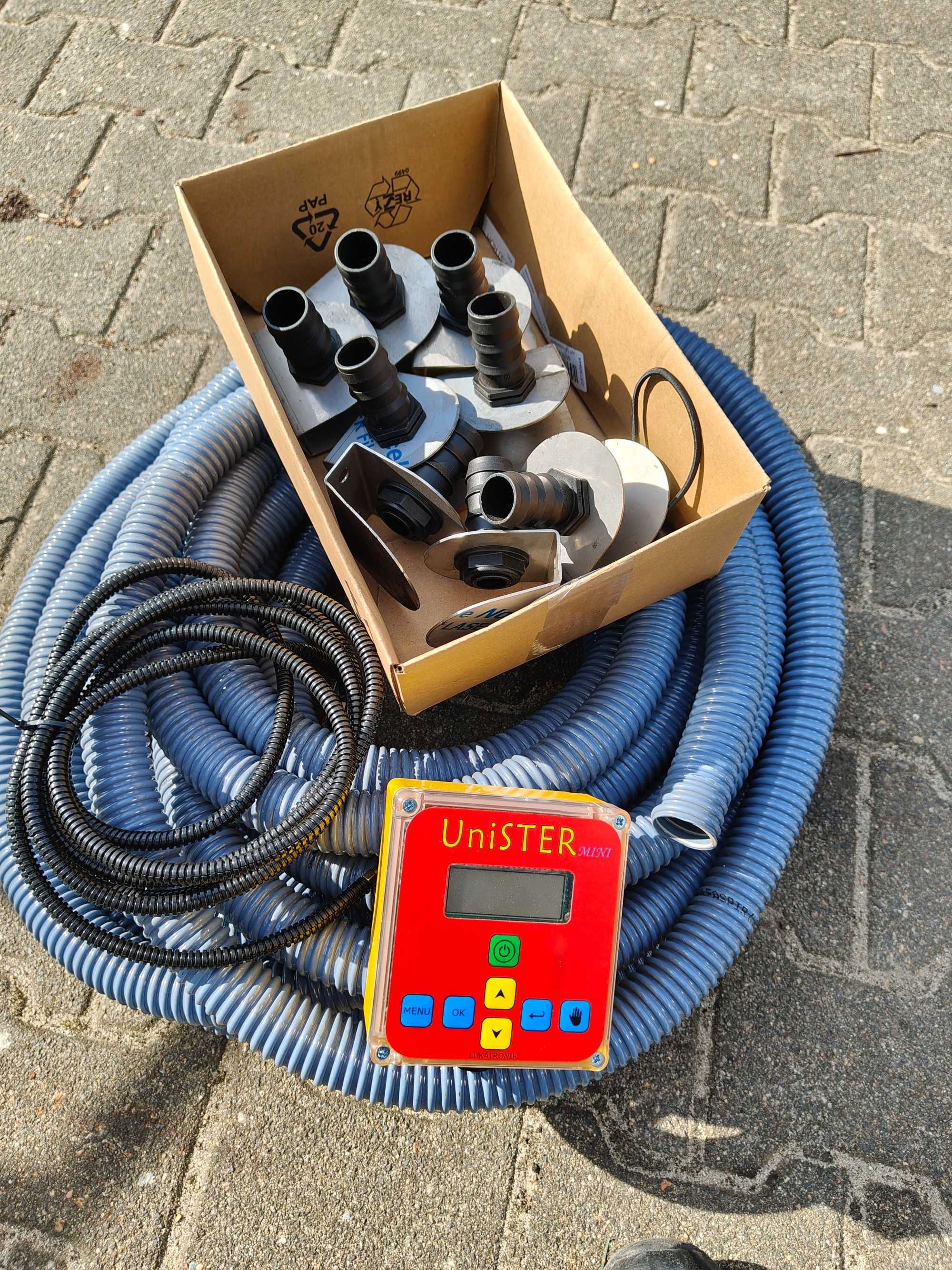 Podsiewacz nawozu, mikrogranulatów , siewnik poplonu 8 sekcji, 300l