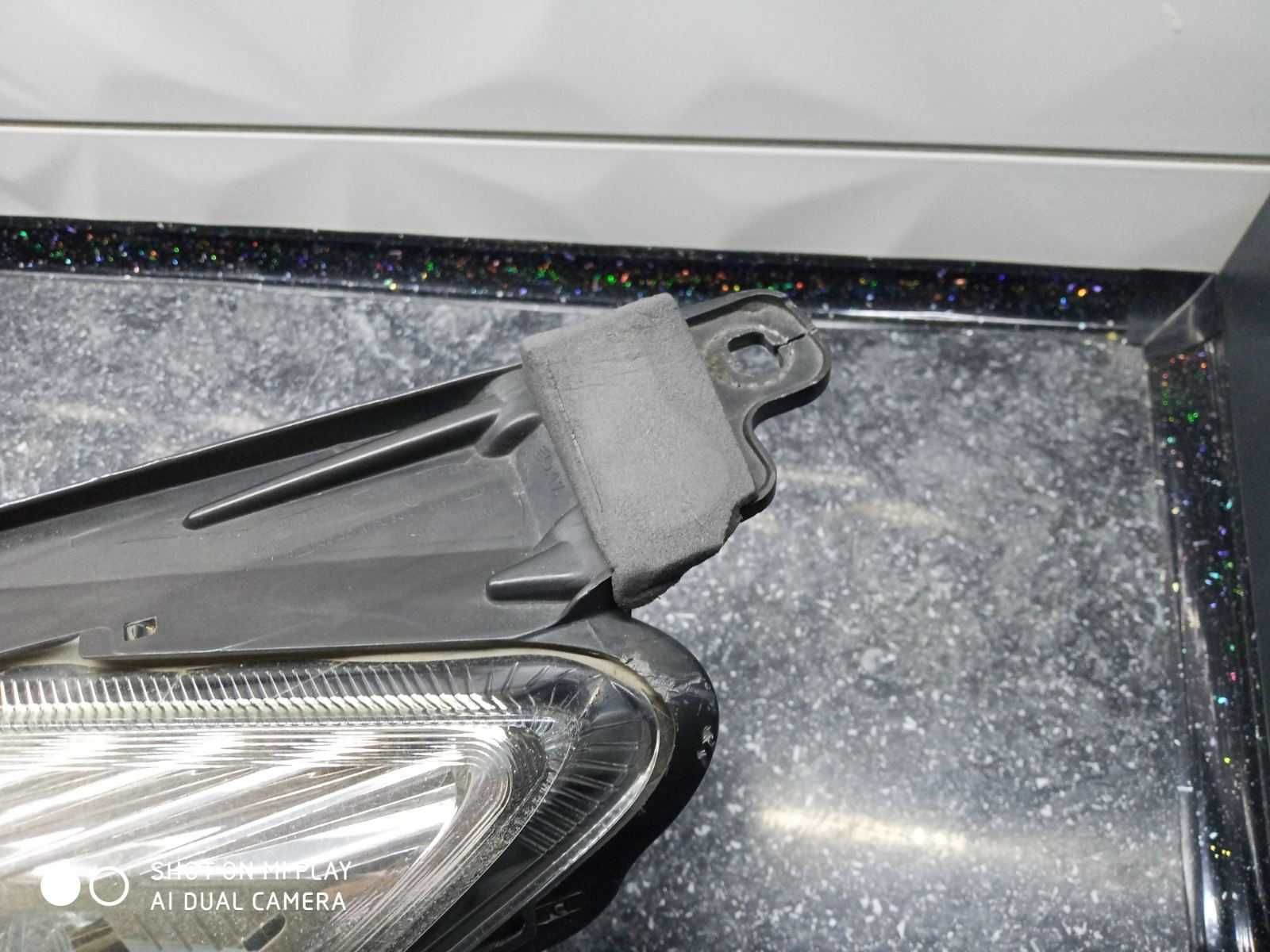 Фара левая Ford C-Max 2010-2014 гг AM5113W030AE