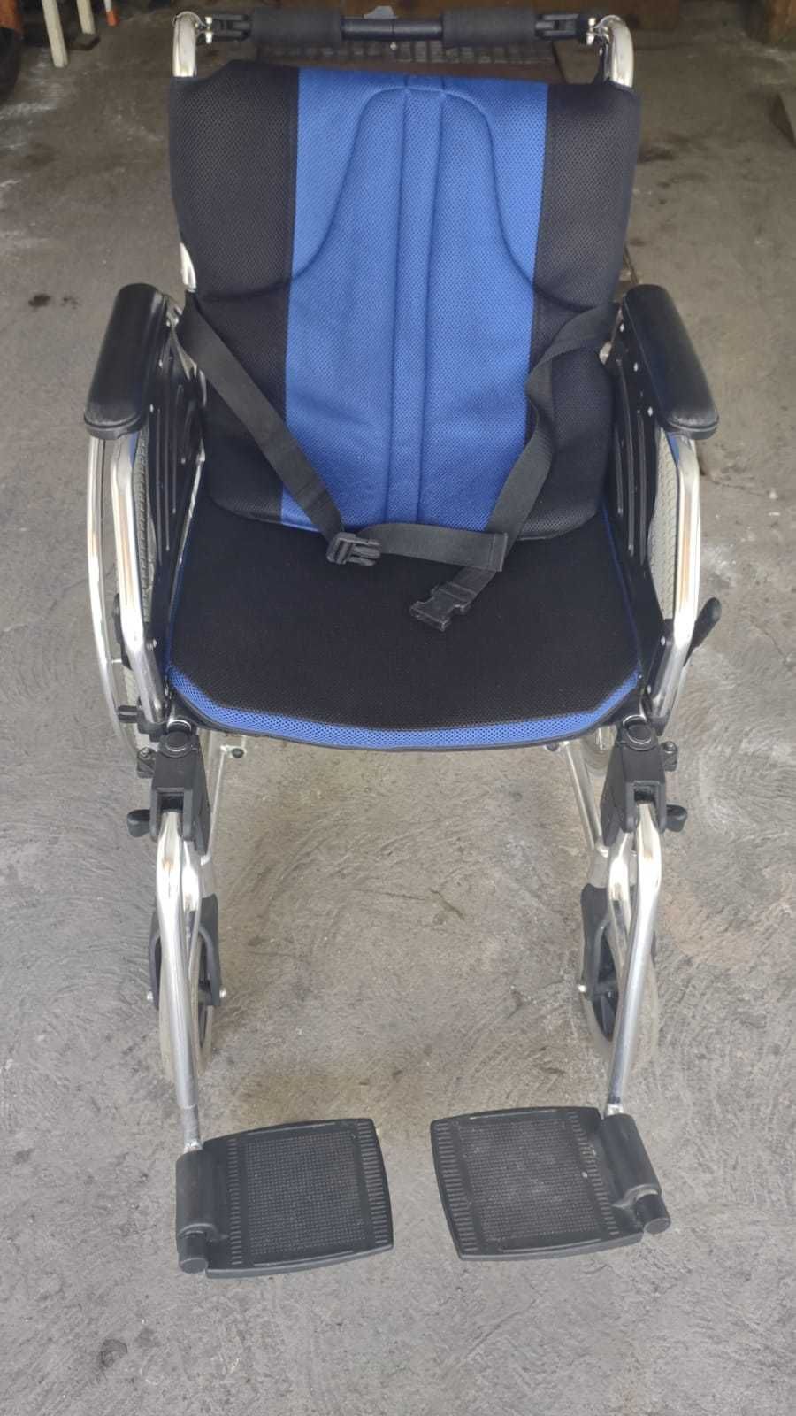 Wózek inwalidzki VITEA CARE