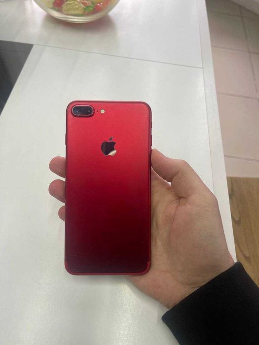 Б/У iPhone 7 Plus 128Gb RED