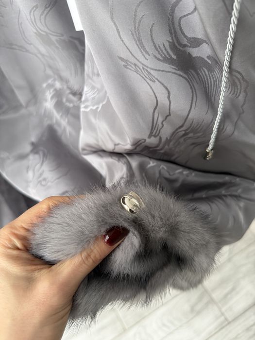 Норкова блакитна шуба  голуба сіра