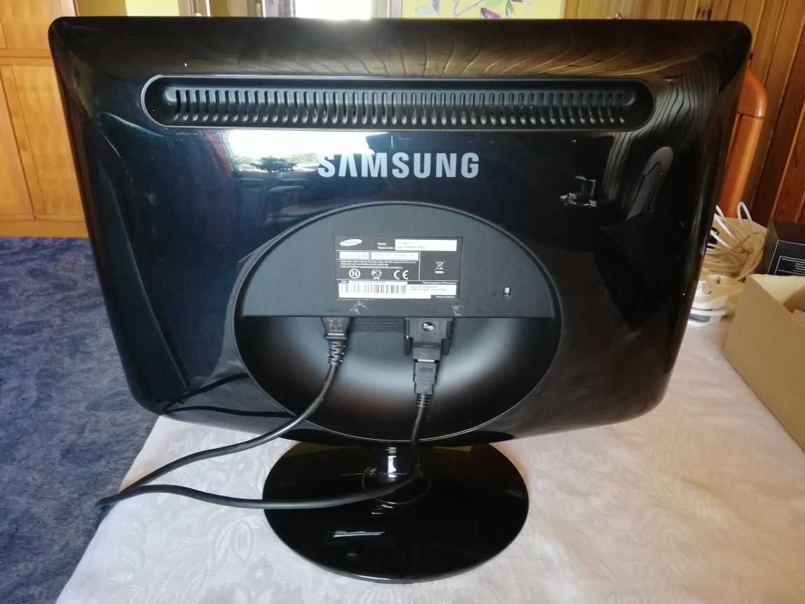 Monitor SAMSUNG 2032BW