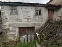 Troco por algo Casa rústica  em pedra para restaurar com 5 Terrenos