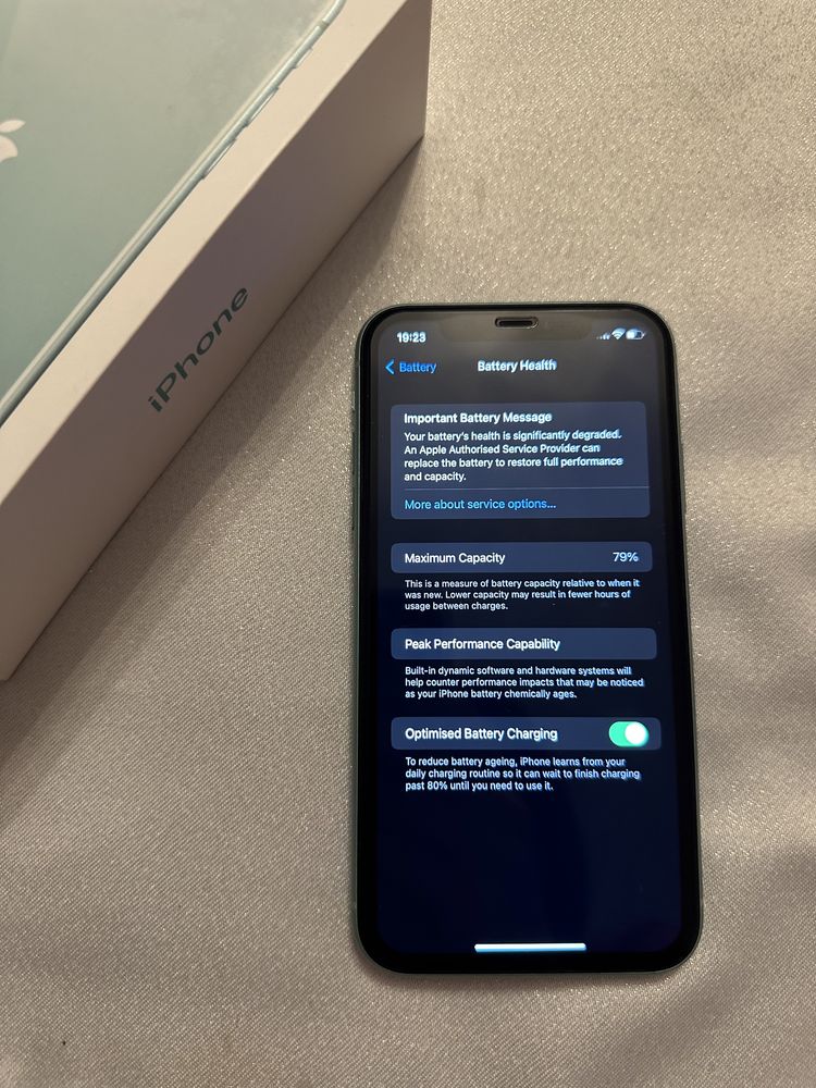 IPhone 11 zielony