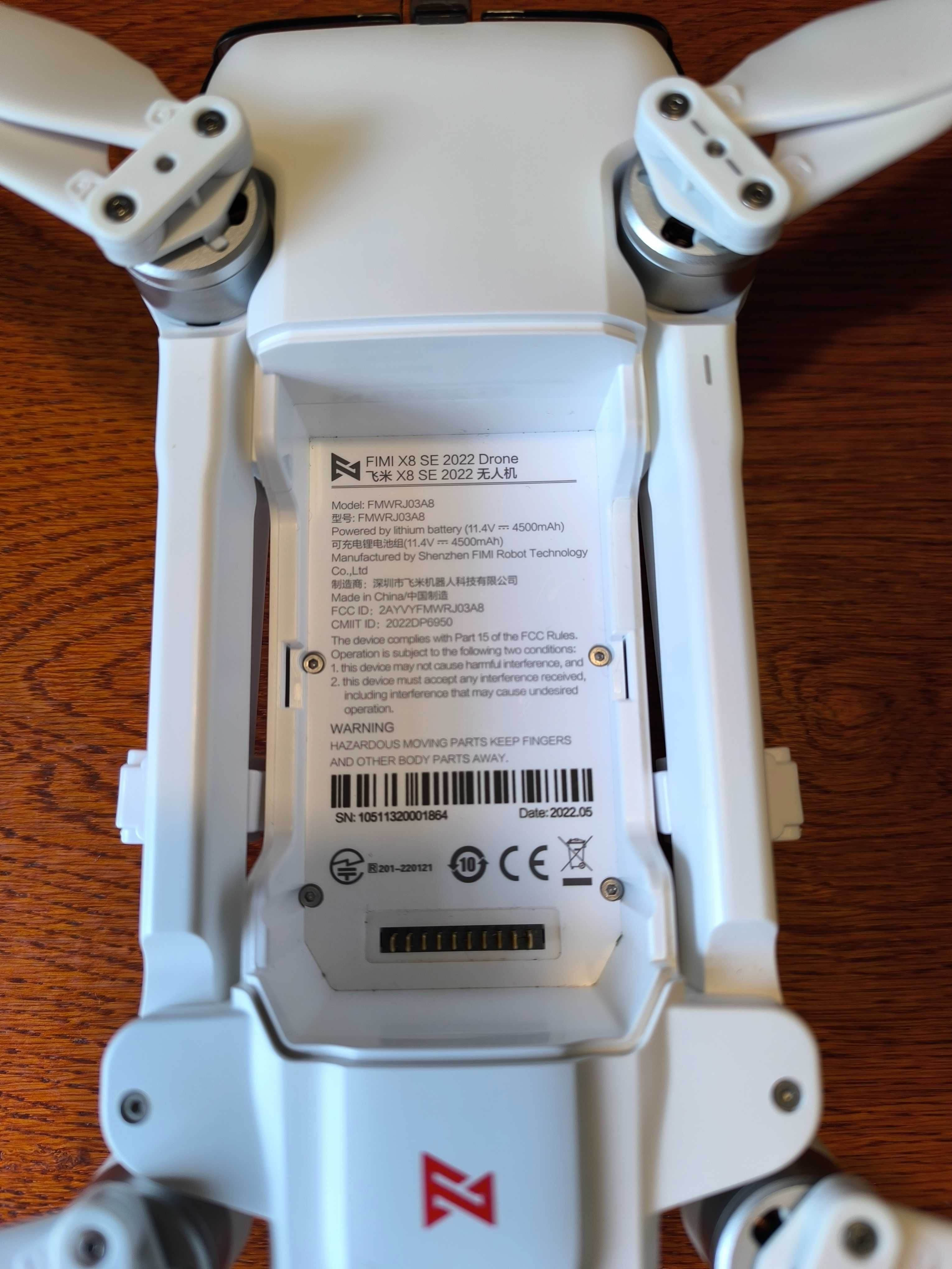 Dron Fimi X8 SE 2022 combo, stan bardzo dobry.