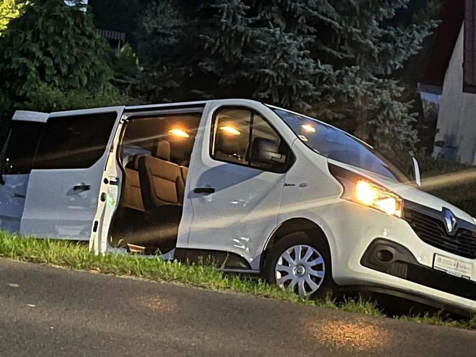 Renault Trafic Turystyczny • 9-osobowy • Serwis SuperAuto + Zakup Plus!