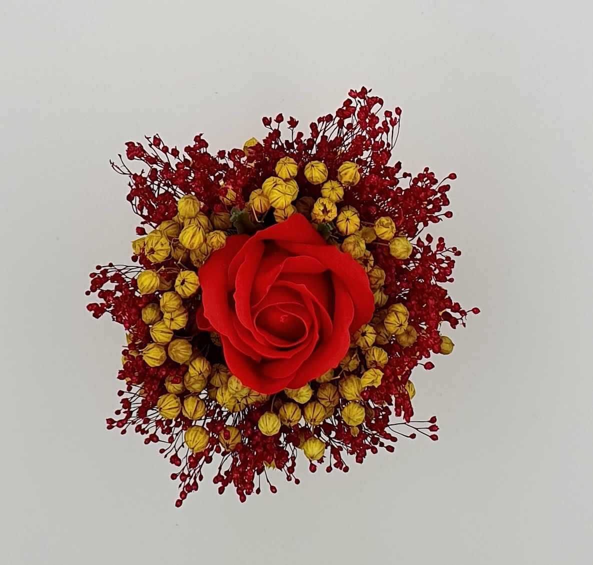 Flowerbox Róża mydlana z dodatkami suszonymi