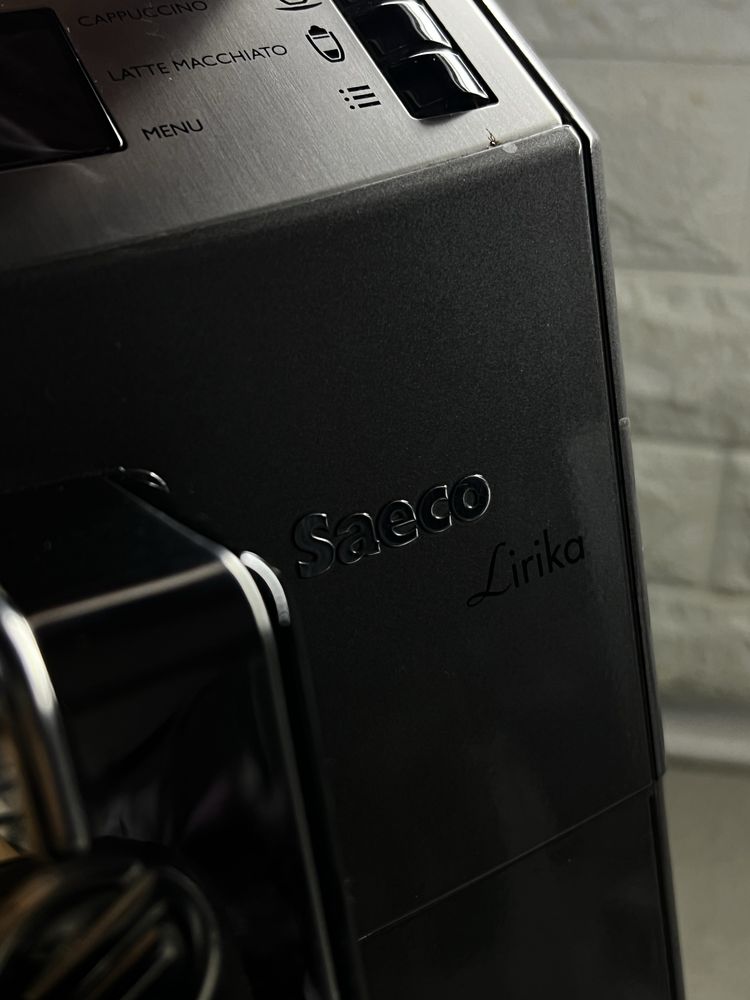 Кофемашина Saeco Lirika One Touch Cappuccino