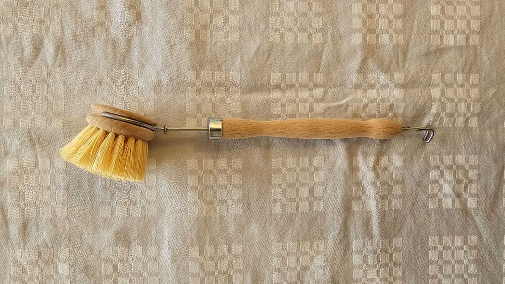 Escova ecológica em madeira para loiça