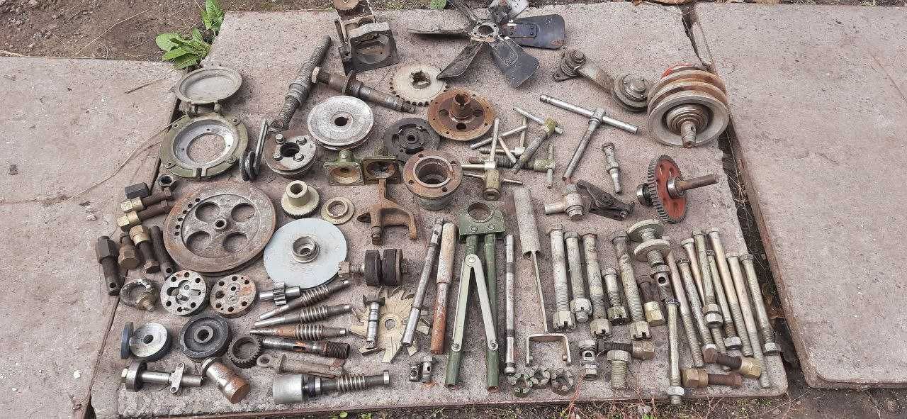 продается шкив вала и разное..Вимикач маси ВК-318Б 50А