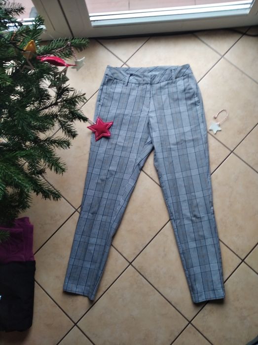 Spodnie w kratkę Esmara szare r.38