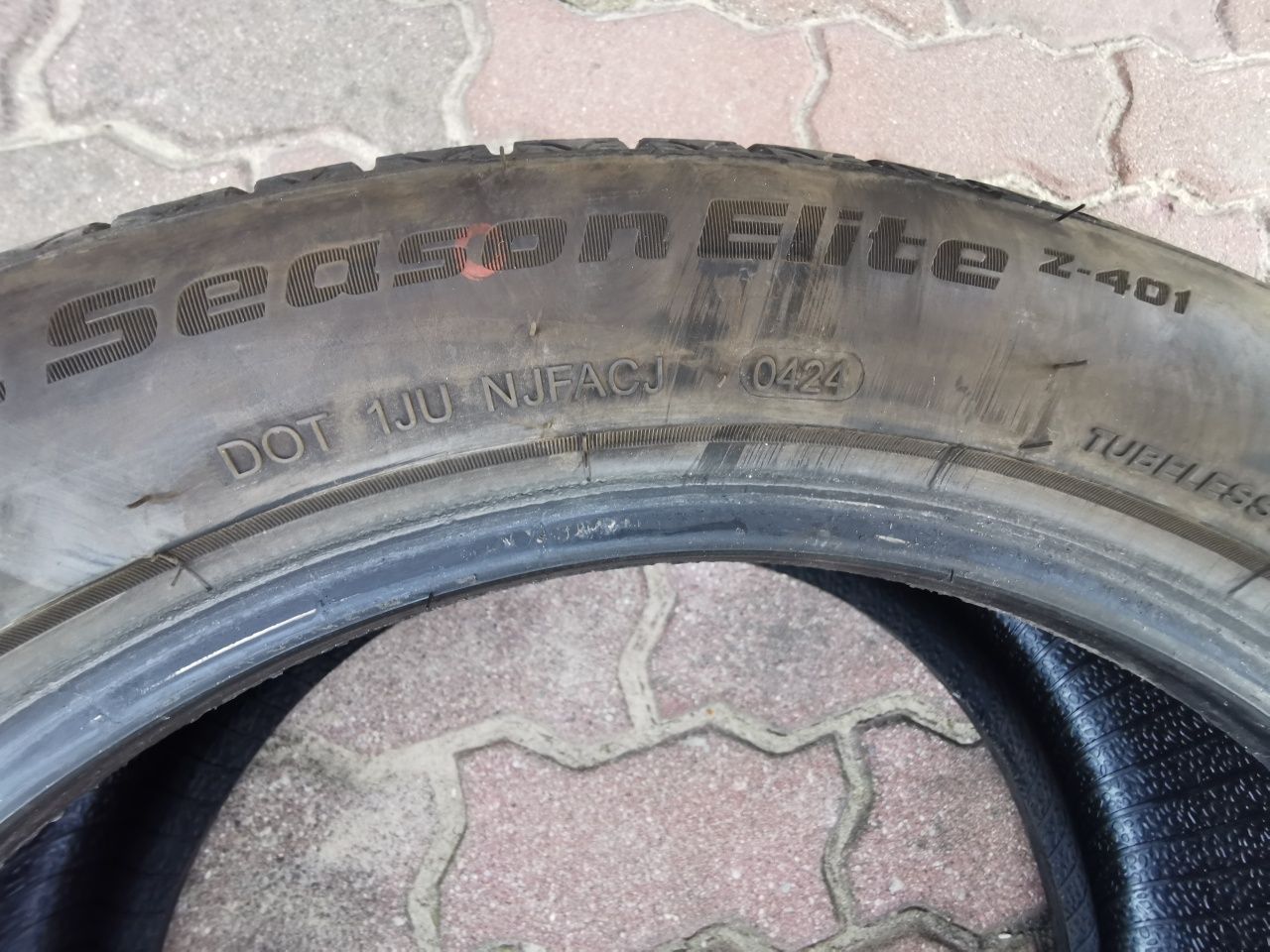 Opony całoroczne wielosezonowe 245/45 R17 Goodride All Season Elite
Al