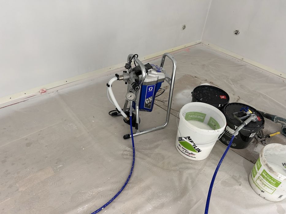 Profesjonalne szpachlowanie i malowanie agregatem