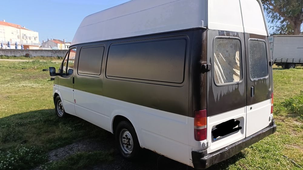 Ford Transit teto alto