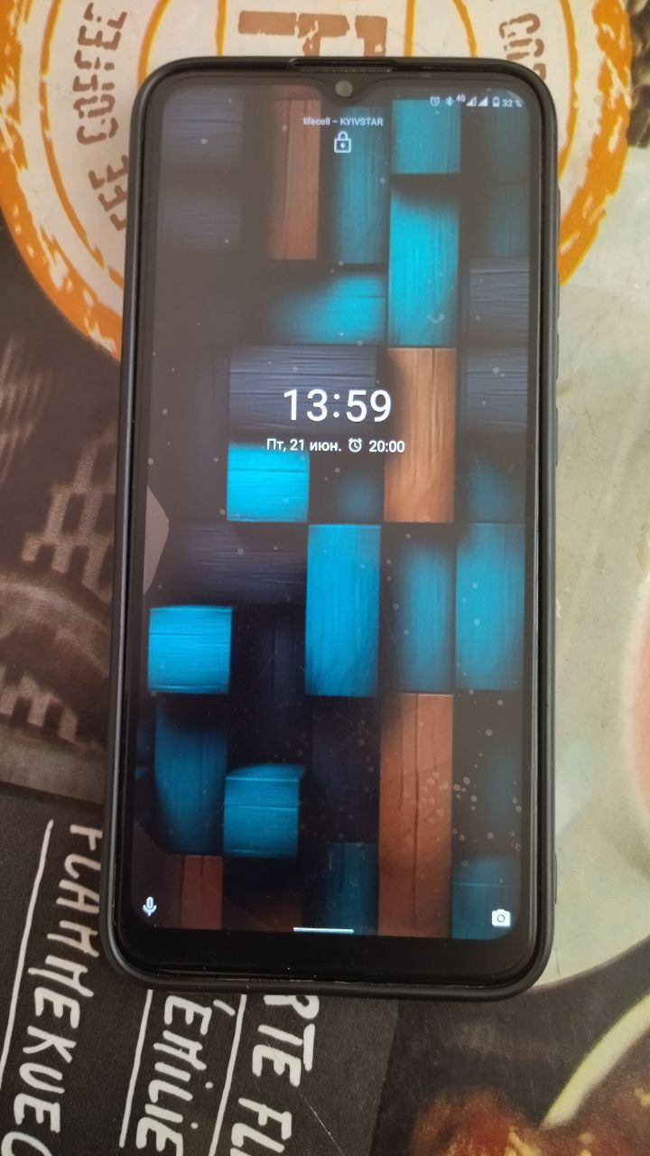 Motorola e7 power в гарному стані