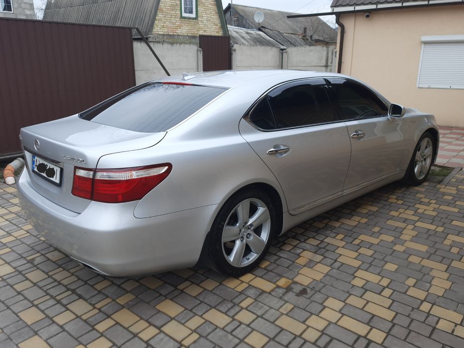 Lexus LS 460 Long