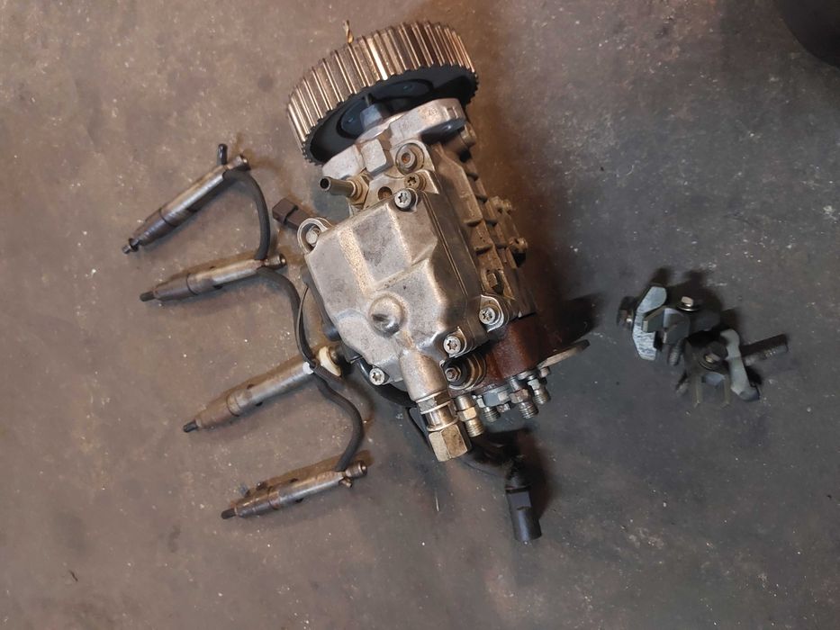 Bomba injectora com injectores Audi  A3 1.9 TDI