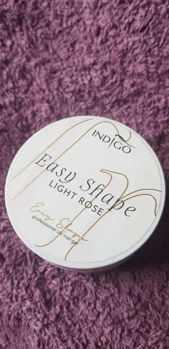 Easy shape light rose 30 ml Żel UV do paznokci.