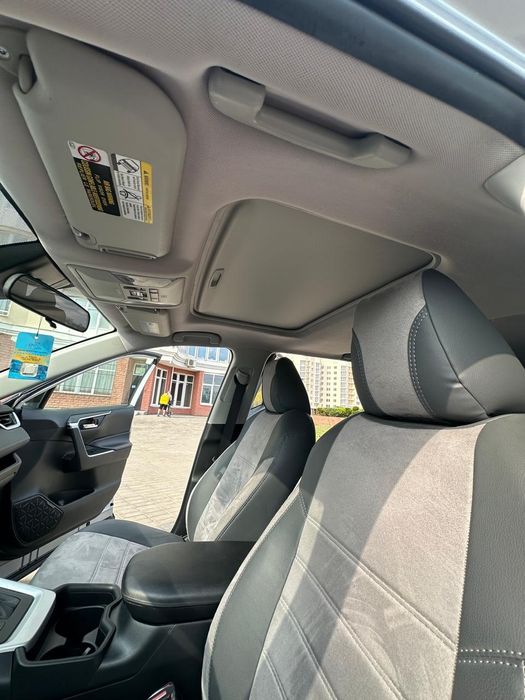 Продам Toyota  RAV 4