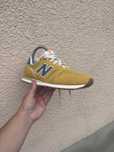 New balance 373 .