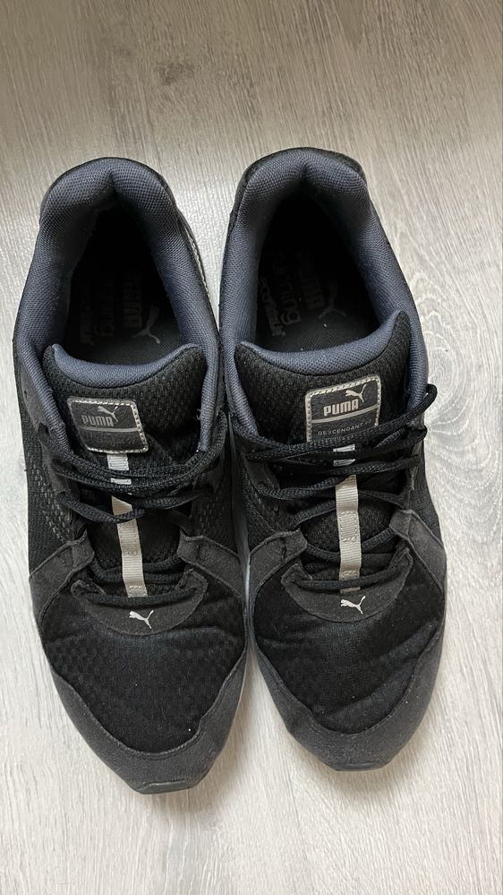 Чоловічі кросівки PUMA DESCENDANT V2 чорного кольору для бігу 46-47