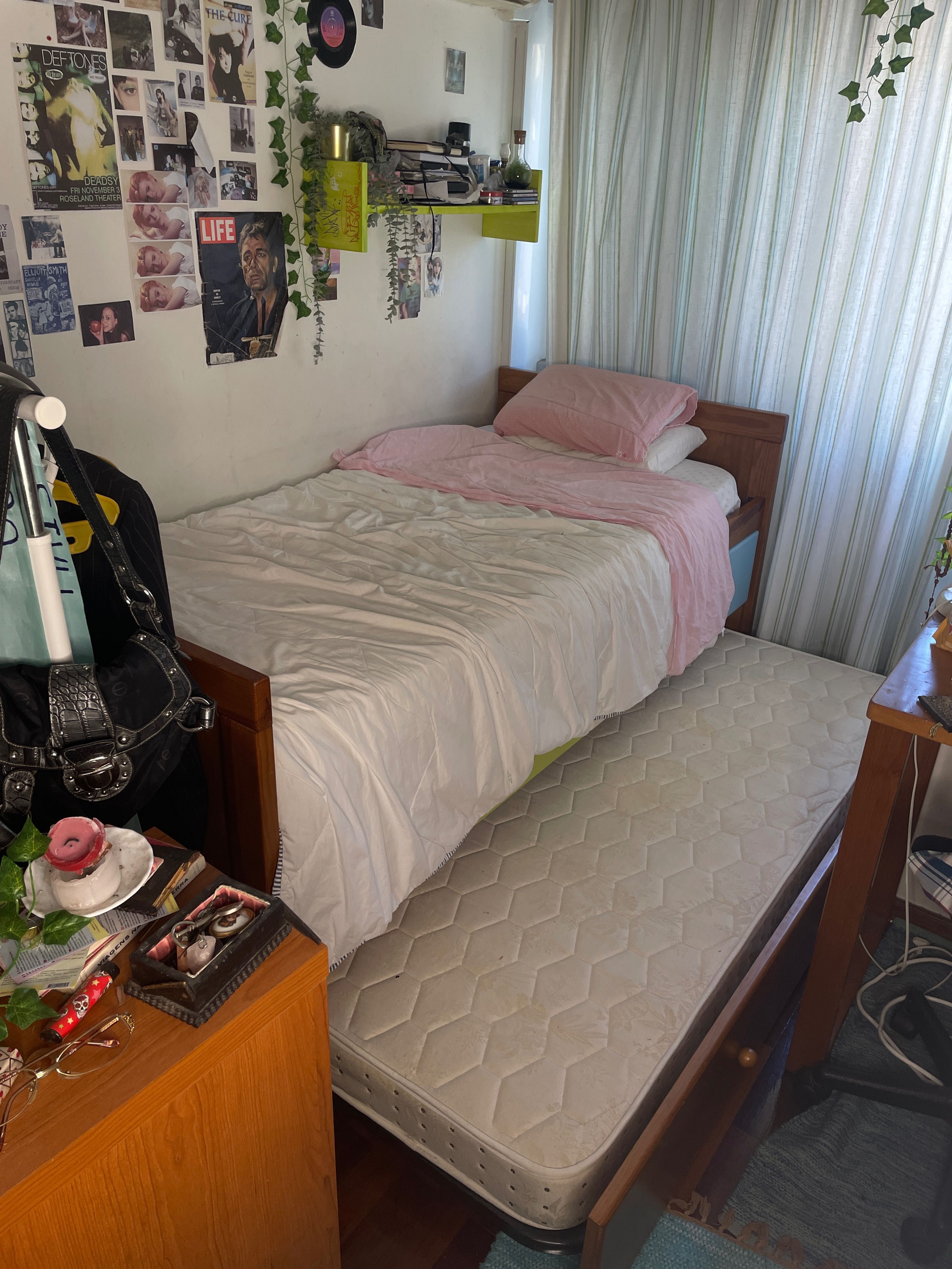 cama individual para 2 pessoas, gaveta com cama(2 colchões incluidos)