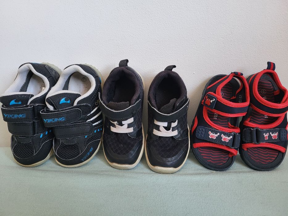 Buty sportowe dla chłopca. R. 23. Wkładka 14,5 cm.