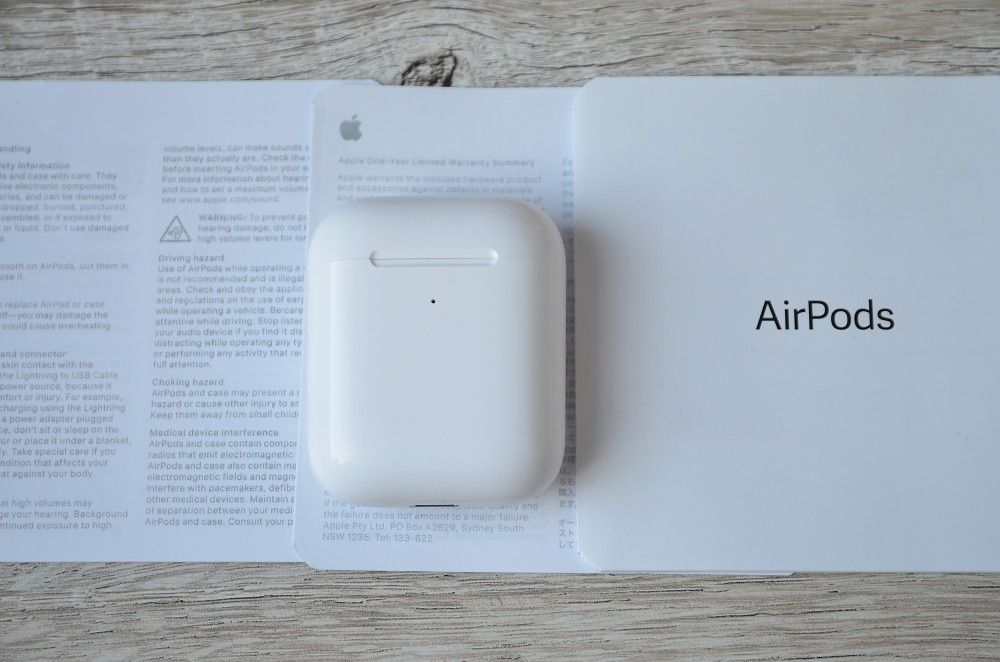 Навушники Apple AirPods Airoha з чохлом для бездротової зарядки