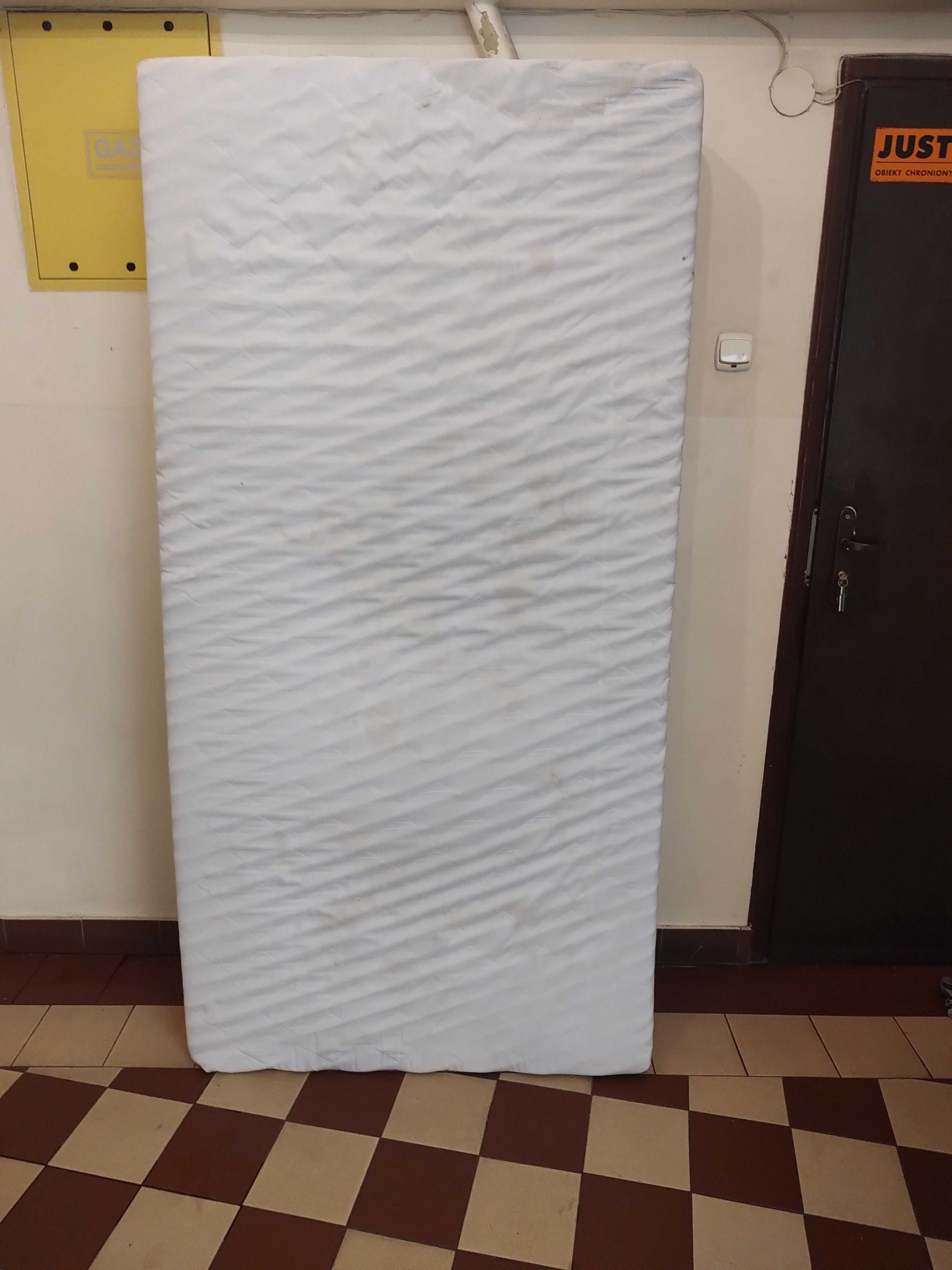 Materac 90 cm x 200 cm
