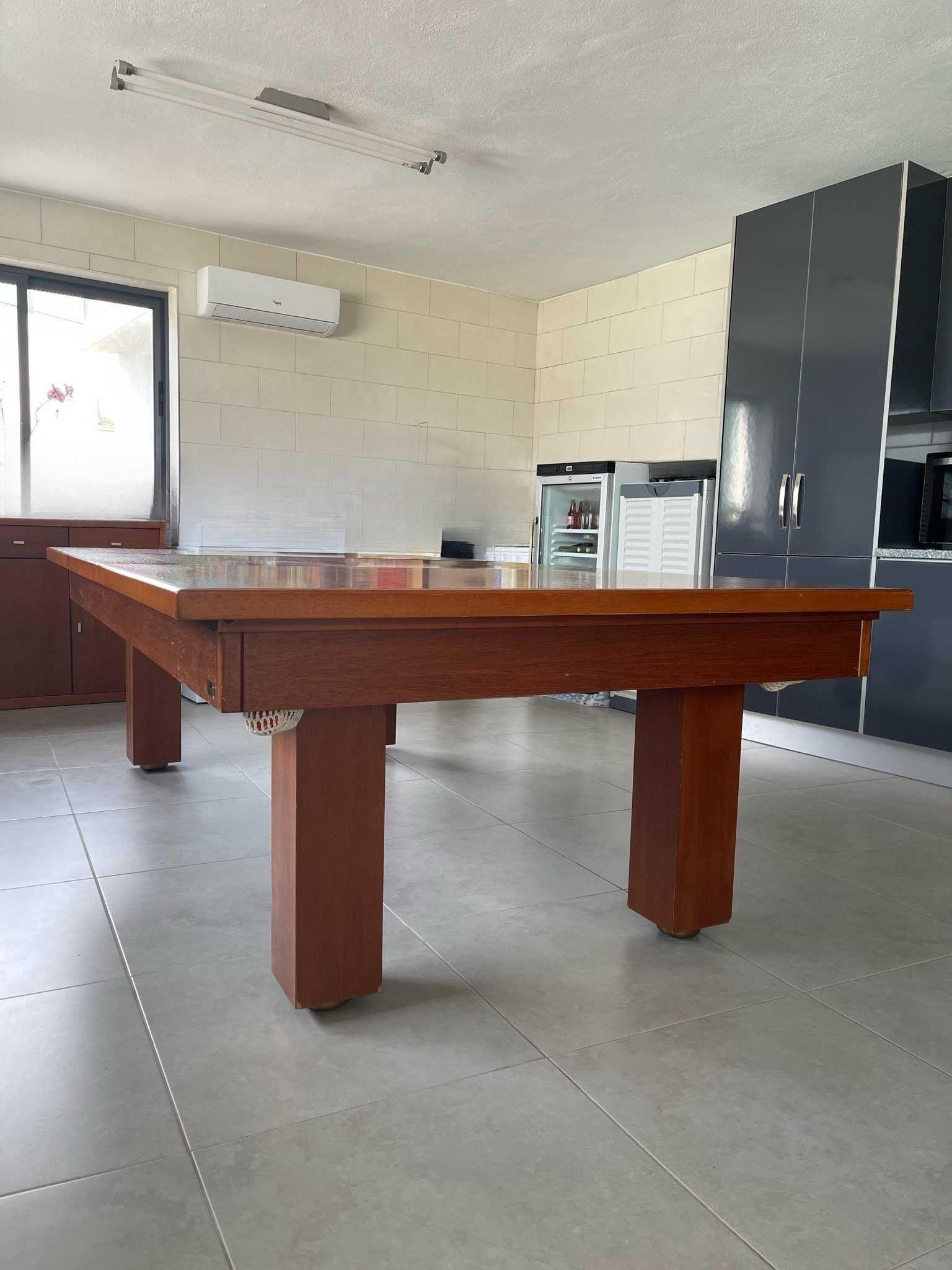 Mesa de Snooker/Bilhar com tampo, convertível em mesa de jantar