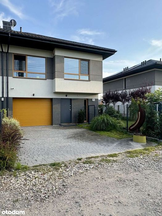 Nowoczesny dom z 5 pokojami w spokojnej okolicy na Białołęce 170/400m.