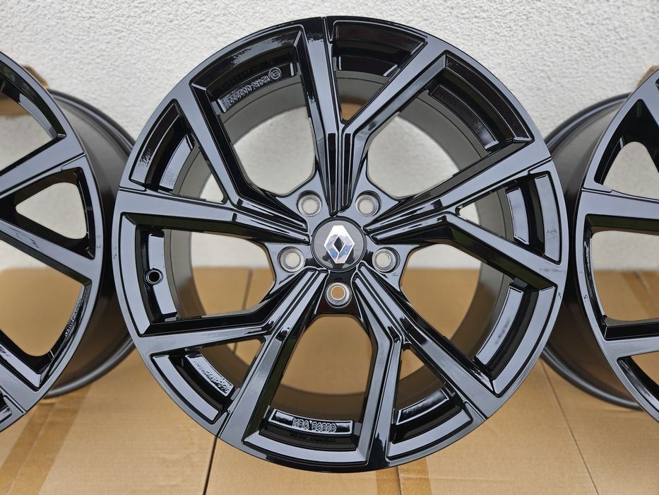 Renault 16 " Nowe 5x114,3 Megane Kadjar Talisman Kangoo Express Czarne