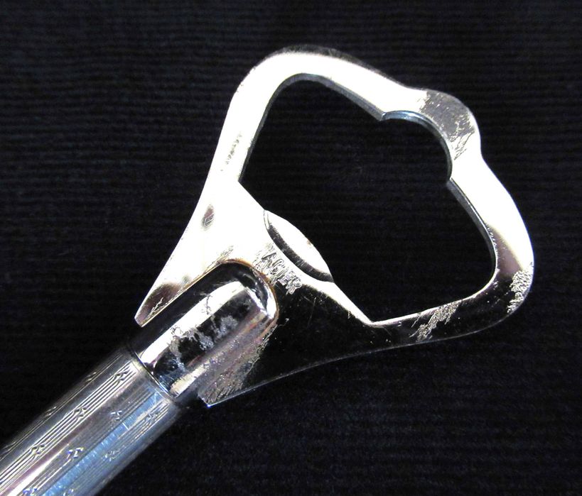 Abre-Garrafas em Prata (Ref. 1)