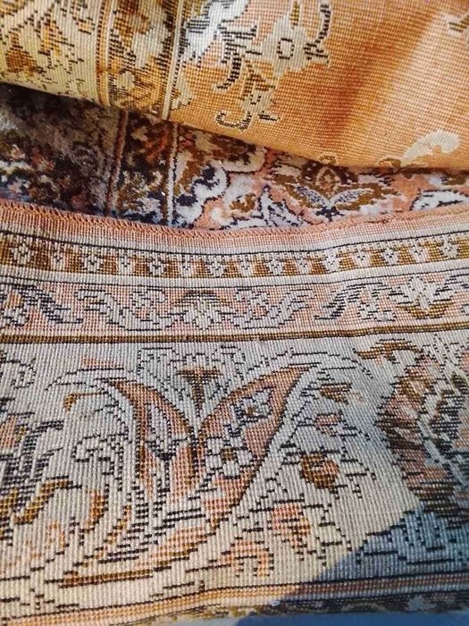 Продам килим 3 на 2 бу ,самовивіз