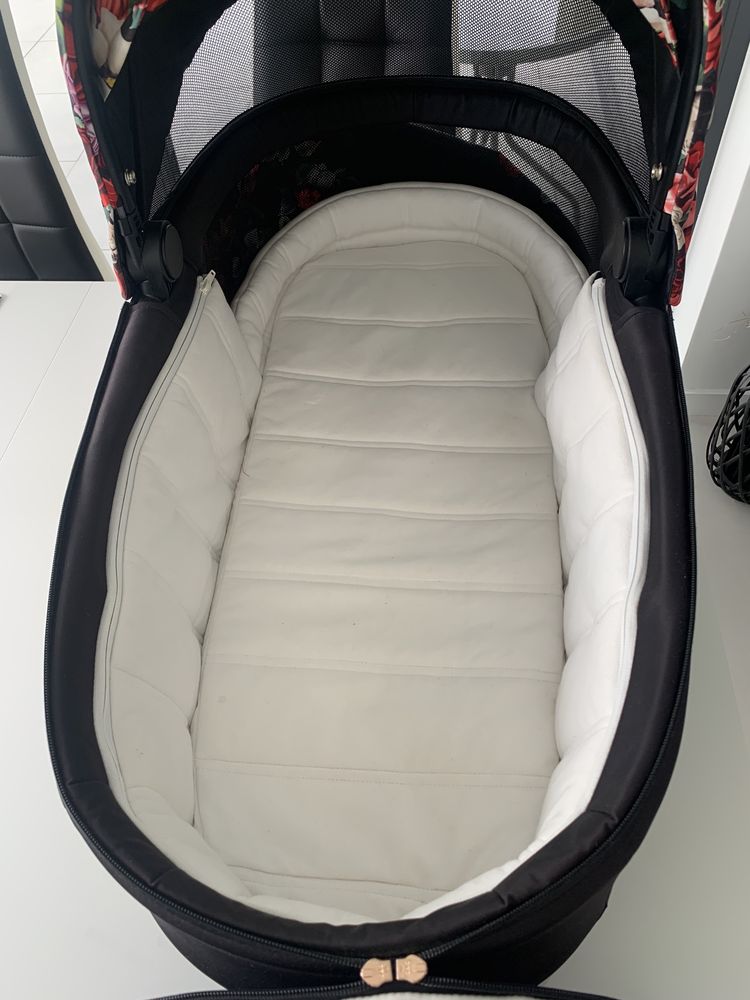 Gondola Cybex Spring Blossom Dark