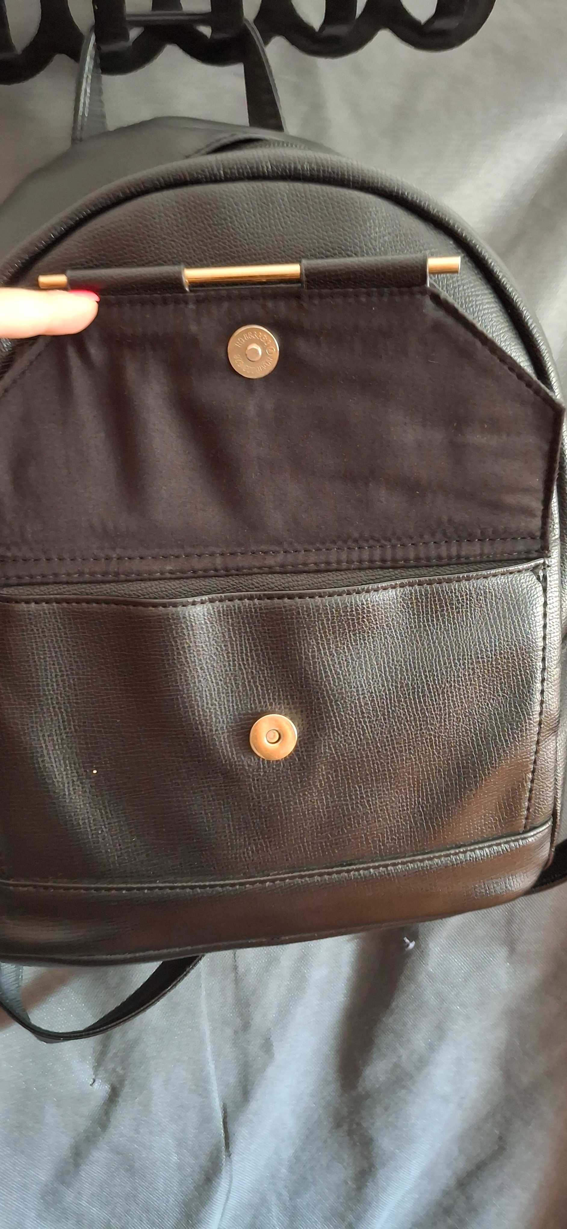 Mochila preta Primark