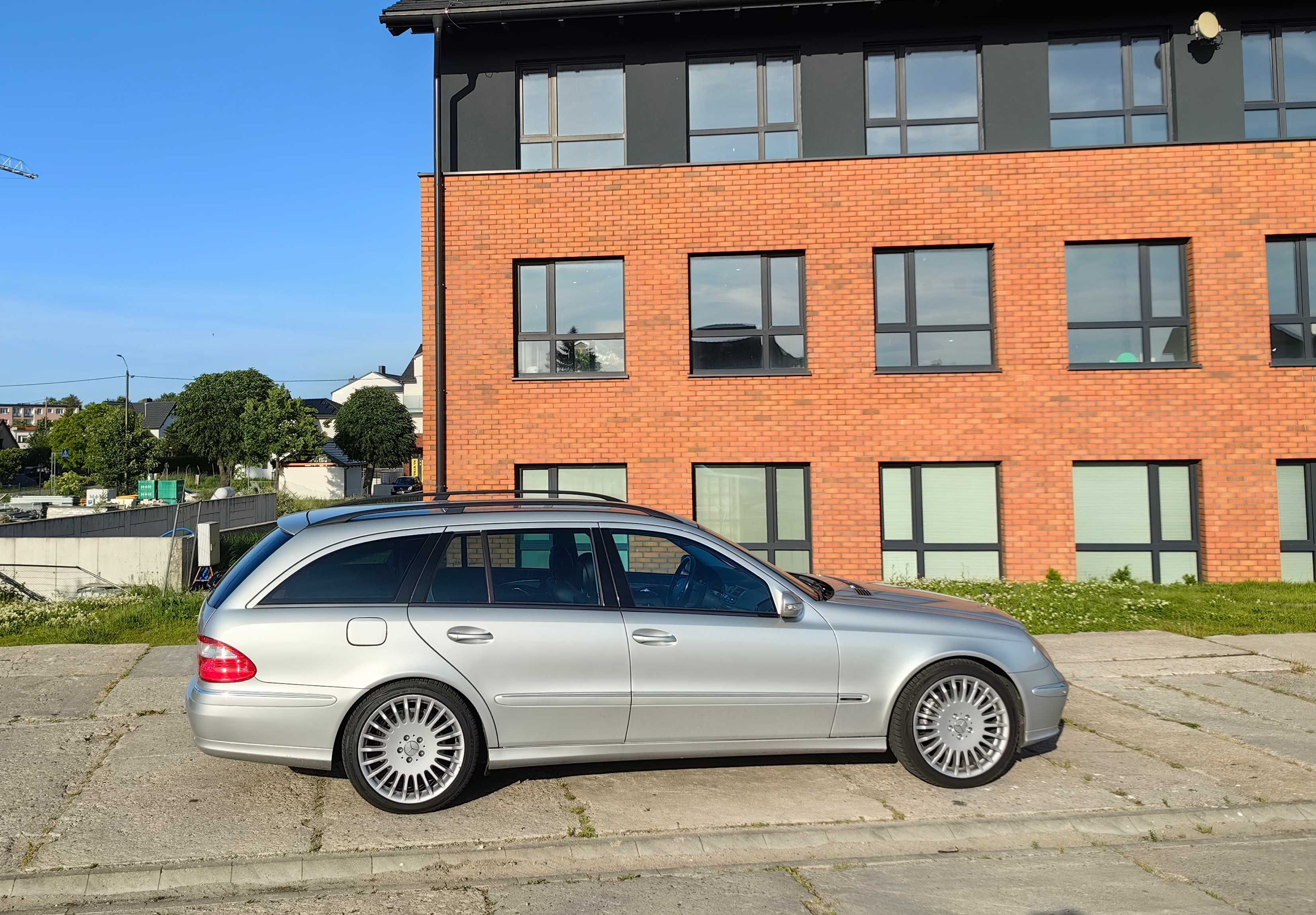 Mercedes E-klasa E500 Avantgarde 4Matic V8 AirMatic