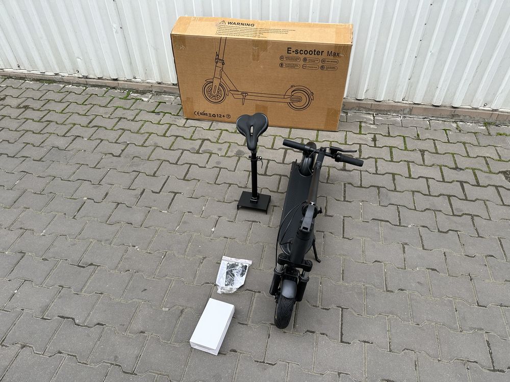 Электросамокат E-Scooter g30 max (600w, 15ah) 10''