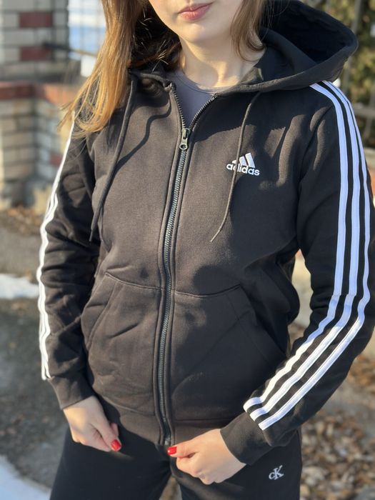 Adidas жіноча зіпка (утеплена флісом)