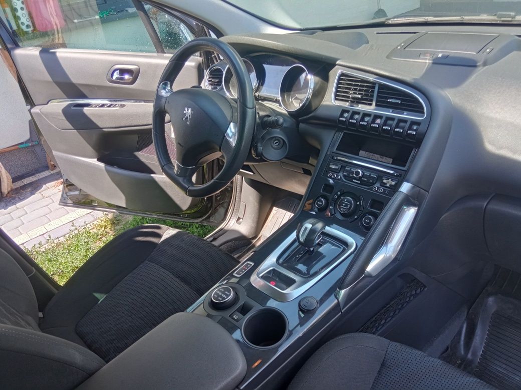 Sprzedam Peugeota 3008 Hybrid