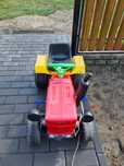 Traktor dla dzieci czerwony
